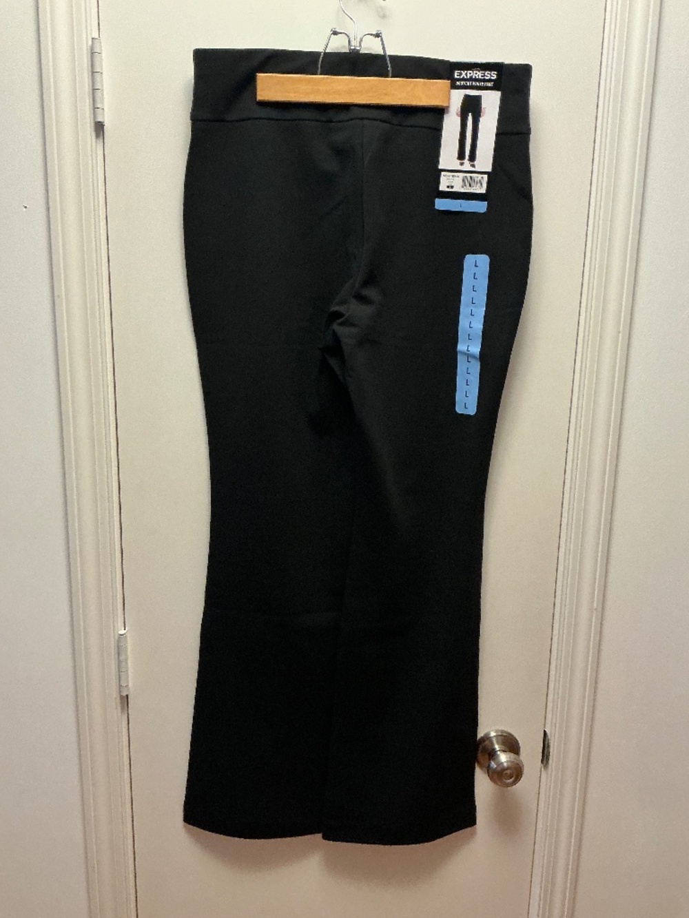 Express Women’s Bootcut Ponte Pants Black Size Large NWT